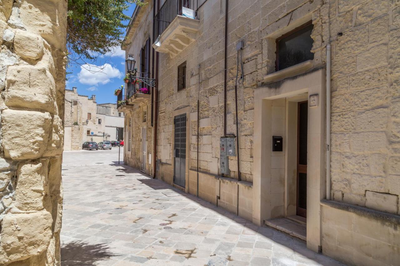 Mesagnesi 6 - Loft Centro Storico Sit Apartment Lecce Luaran gambar