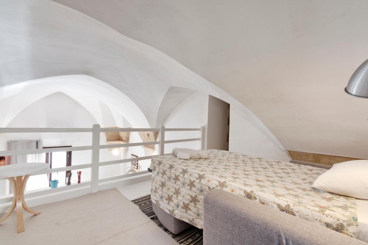 Mesagnesi 6 - Loft Centro Storico Sit Apartment Lecce Luaran gambar