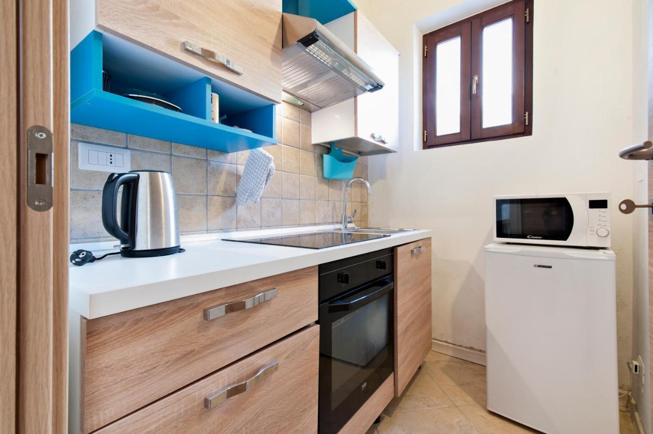 Mesagnesi 6 - Loft Centro Storico Sit Apartment Lecce Luaran gambar