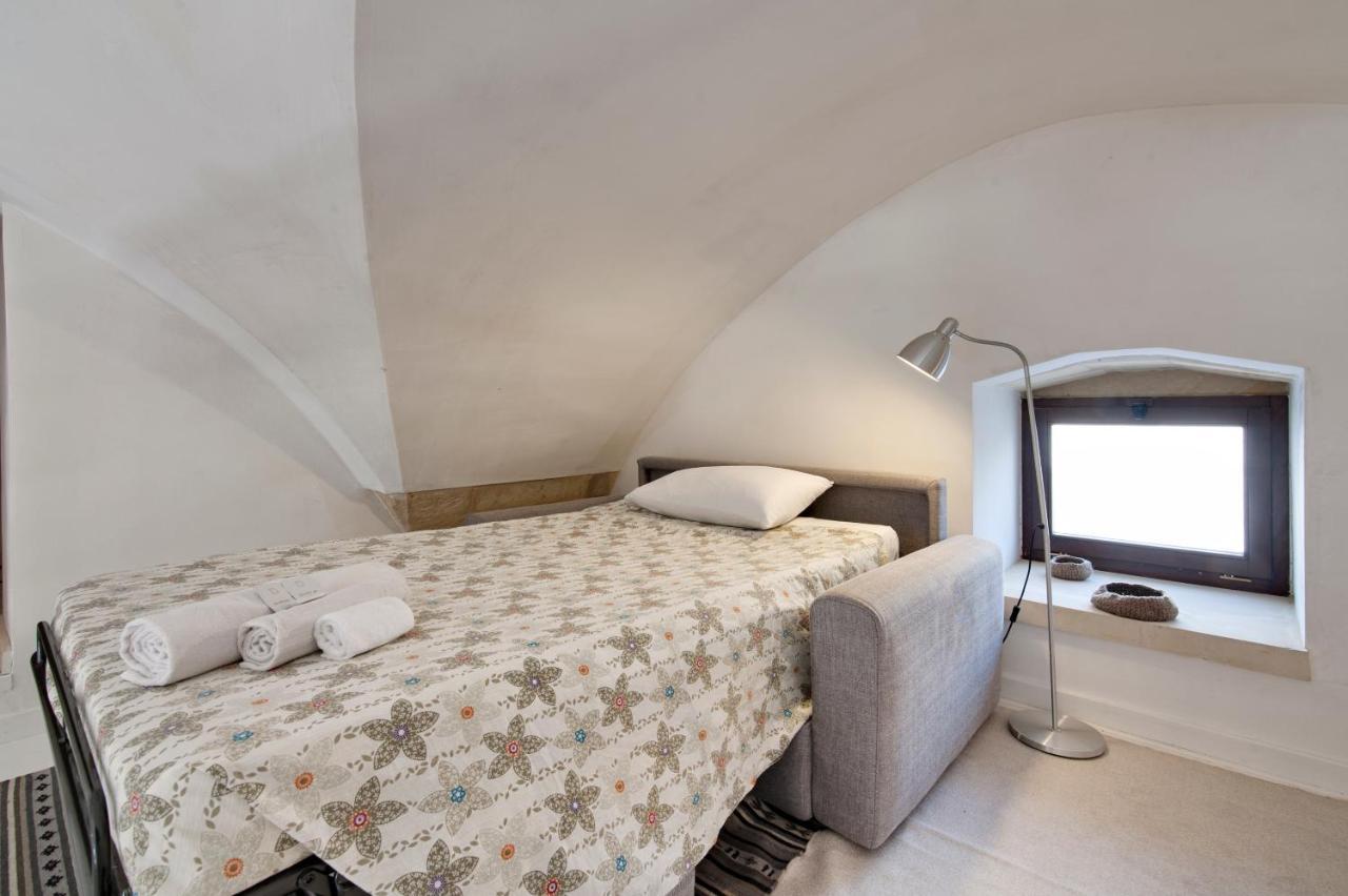 Mesagnesi 6 - Loft Centro Storico Sit Apartment Lecce Luaran gambar